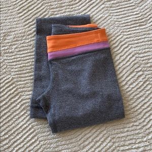 Ivivva Grey Reversible Yoga Pants Size 10 Girls